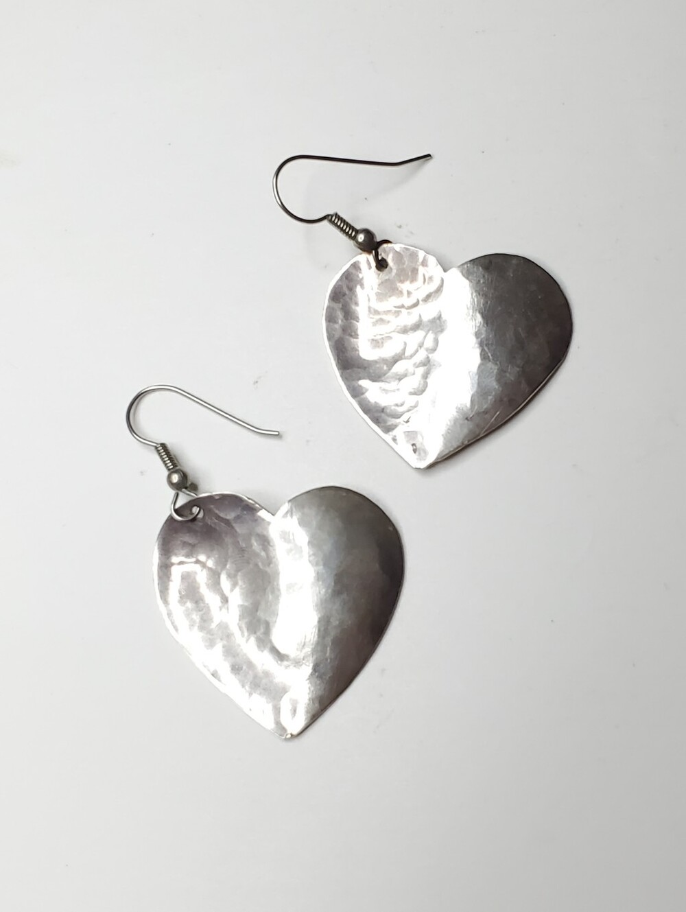 Vtg. Unsigned Sterling Silver Heart Dangle Earrings
